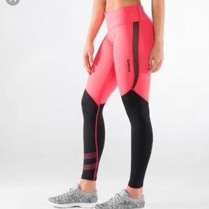 Virus intl leggings